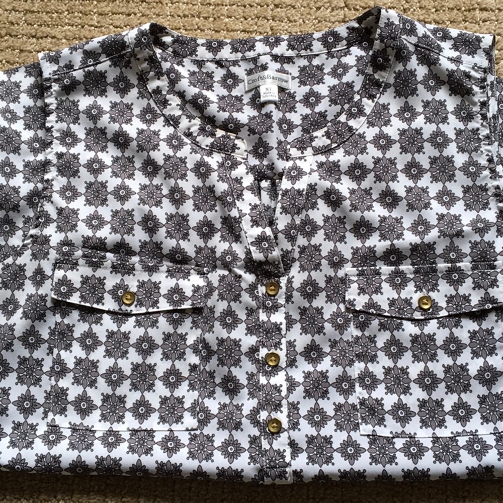 Blouse - Picture 2 of 3